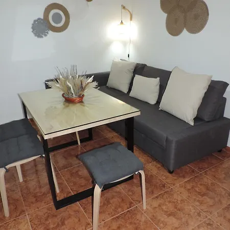 Cazorla Centro|Comodo Apartamento De 2 Dormitorios * Cazorla