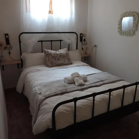 Cazorla Centro|Comodo Apartamento De 2 Dormitorios *
