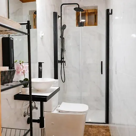 Cazorla Centro|Comodo Apartamento De 2 Dormitorios Apartament
