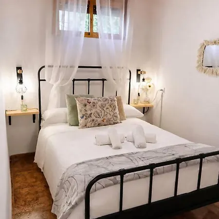 Cazorla Centro|Comodo Apartamento De 2 Dormitorios Cazorla
