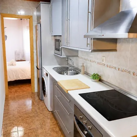 Apartment Centro|comodo De 2 Cazorla